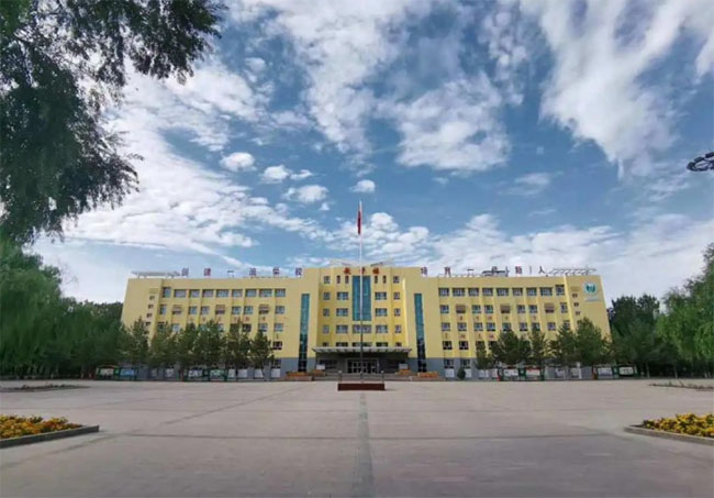 ������·��Բ����ͼ������Уѧ�ӻطø��У���־�߿��Ĺ���