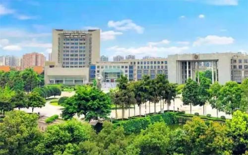 ����ʯ�ʹ�ѧ�ϳ�У���������ഺũ��Э�ᡰ�����ഺ������������ �ڶ��������ռ�Բ���ɹ�