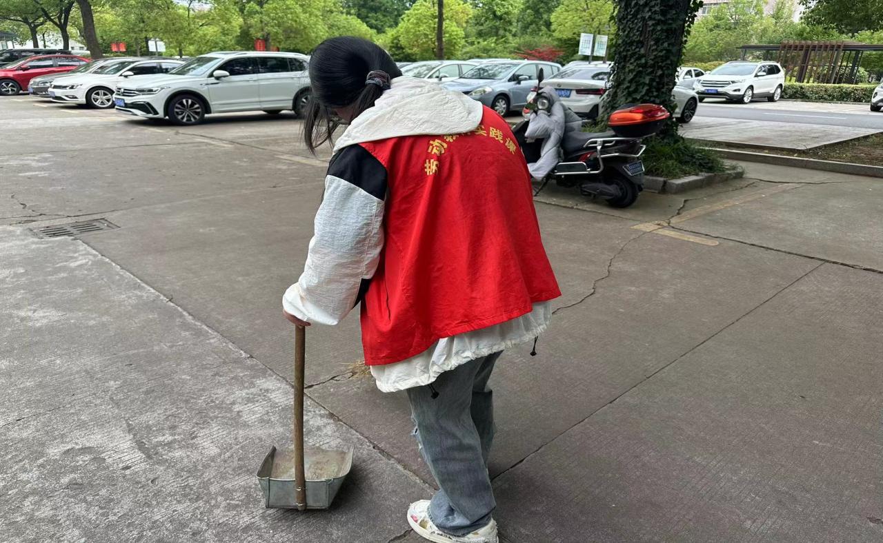    ���硱Լʢ�ģ����������ഺ      ���������ѧ