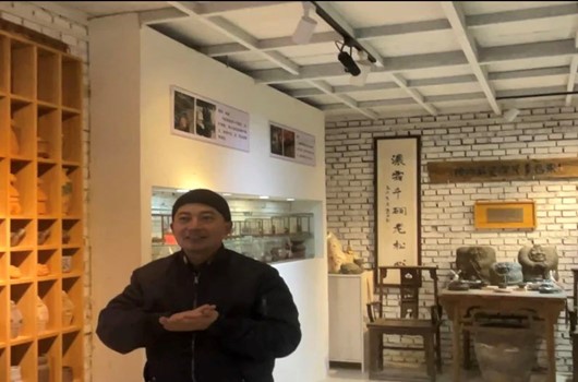 ǧ�괫�еķ��Ź屦����������������
