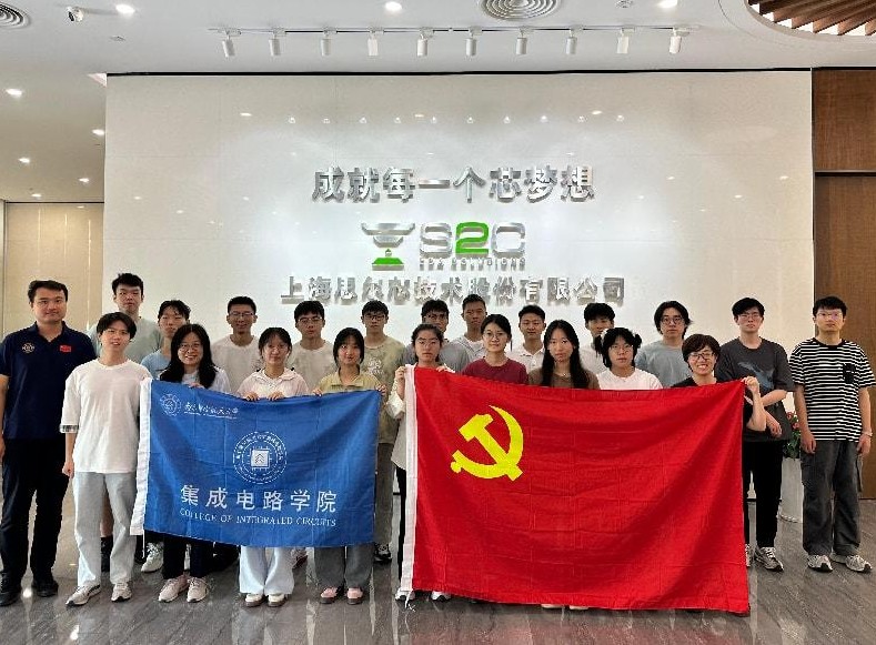 ����о�����ǣ��������롪�������ҵ��չ��״���������ɵ�·