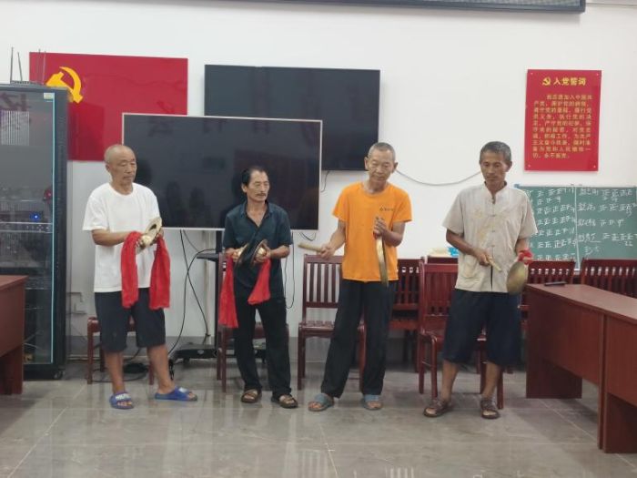 ��ϰ���ִ����������� ���깪�и��ܴ�կ��չ�����״�ѧ�������Ŷӳ�̽���Ҽ����š�����������ӡ�